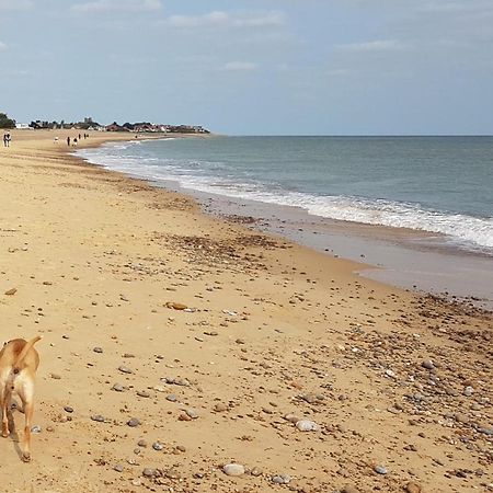 Regatta - A Lakeview Apartment In Thorpeness - Aldeburgh Coastal Cottages מראה חיצוני תמונה