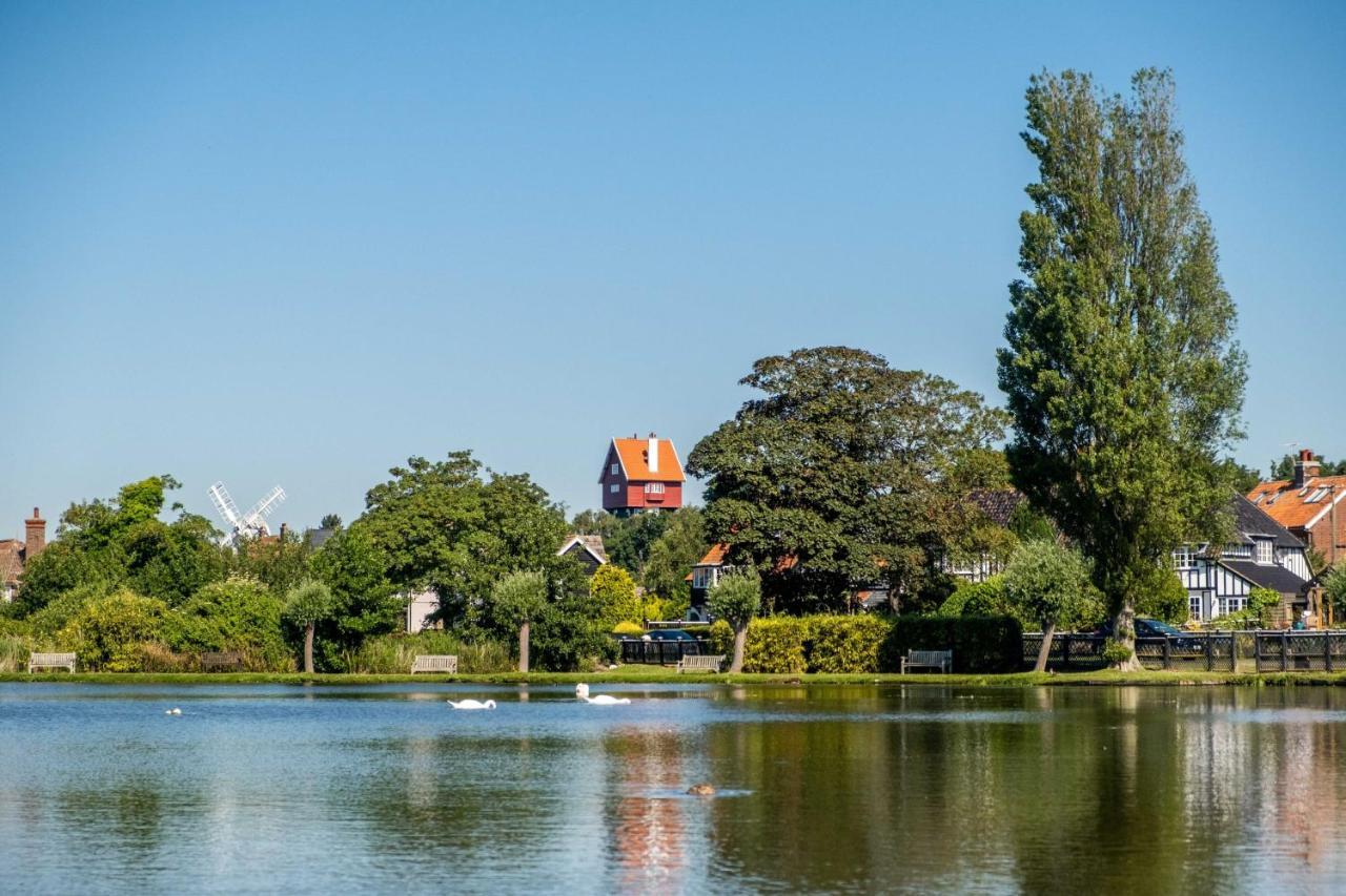 Regatta - A Lakeview Apartment In Thorpeness - Aldeburgh Coastal Cottages מראה חיצוני תמונה