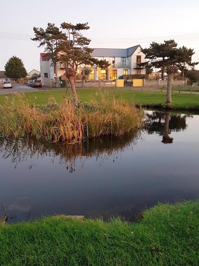 Regatta - A Lakeview Apartment In Thorpeness - Aldeburgh Coastal Cottages מראה חיצוני תמונה