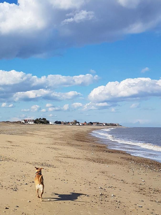 Regatta - A Lakeview Apartment In Thorpeness - Aldeburgh Coastal Cottages מראה חיצוני תמונה