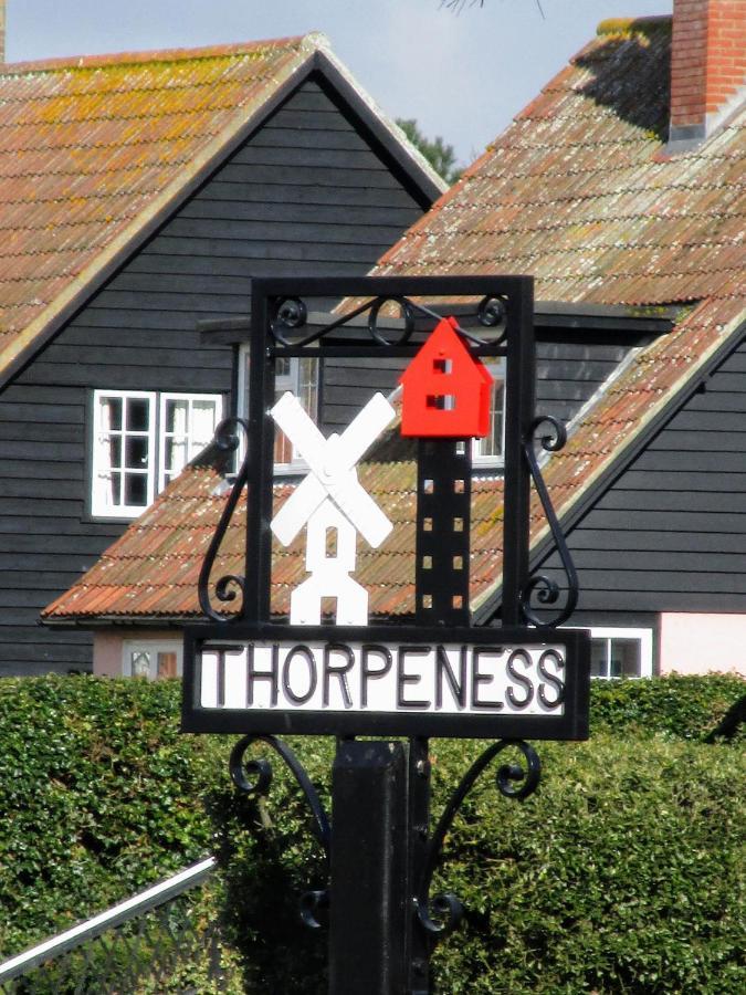 Regatta - A Lakeview Apartment In Thorpeness - Aldeburgh Coastal Cottages מראה חיצוני תמונה